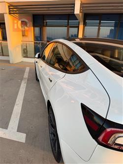 تسلا موديل 3